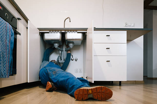 Professional Leak Detection technician working in Laconia, TN